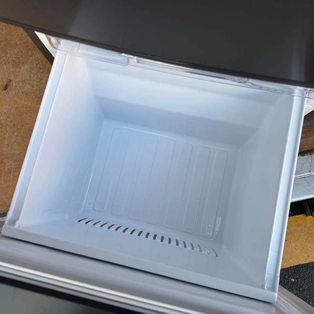 C7302★2023年製美品★三菱冷蔵庫　自動霜取り　グレー　一人暮らし　洗濯機