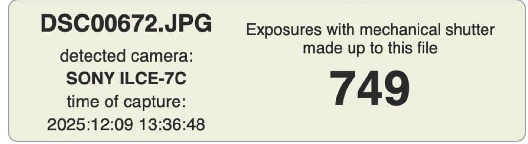 SONY α7C ミラーレスカメラ 本体　シャッター回数743回