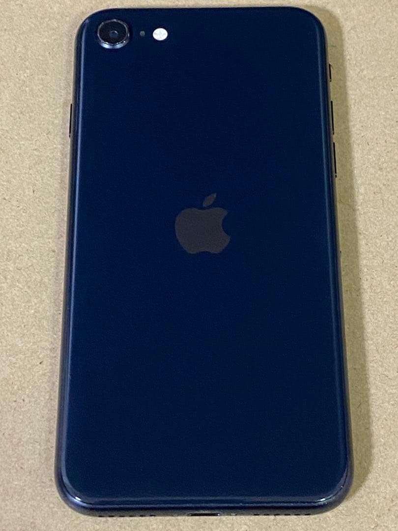 iPhoneSE(第三世代) SIMフリー バッテリー最大容量90%