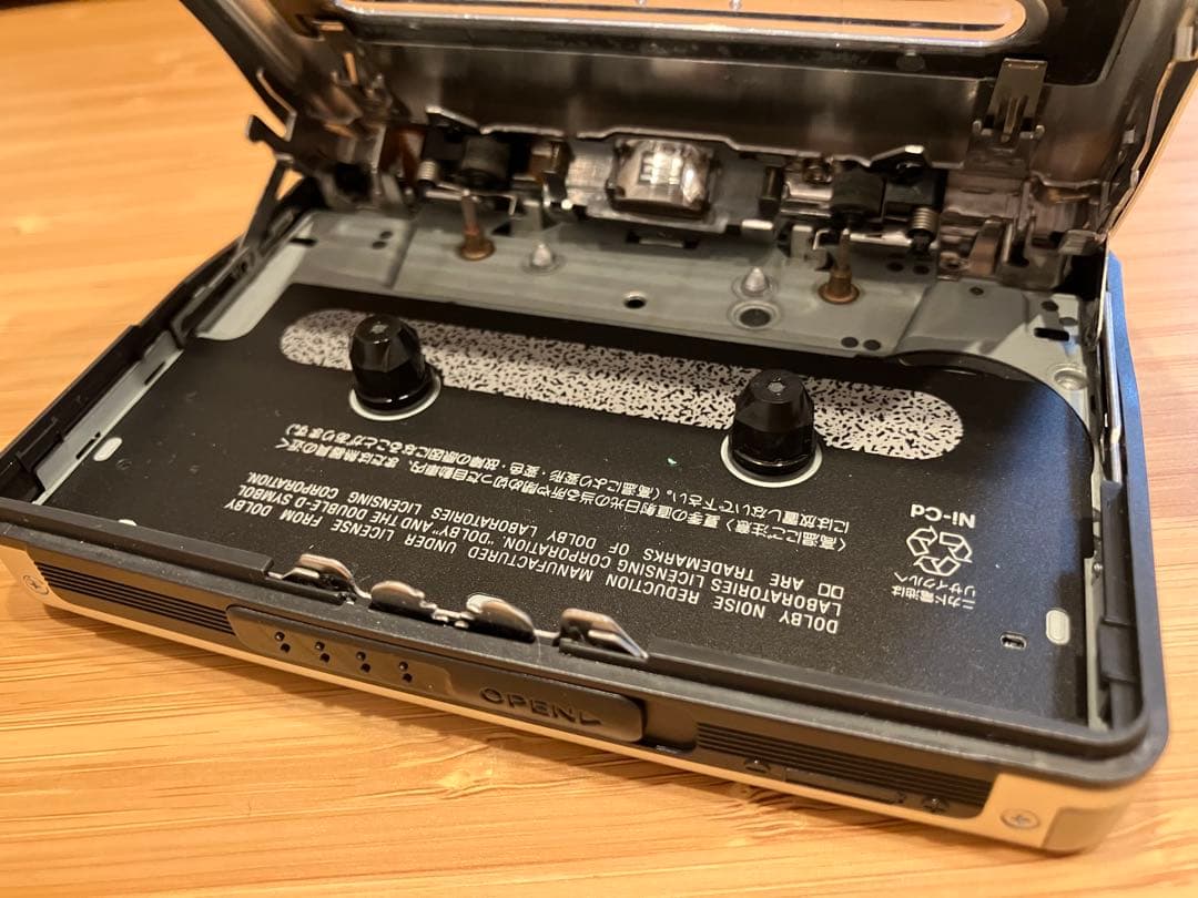 SONY ソニー ウォークマン WM-EX677 ジャンク品