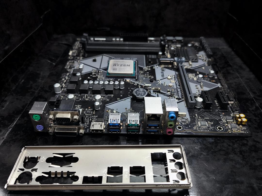 セット売り!! Ryzen5 3500+ASUS B450M-A 動確済