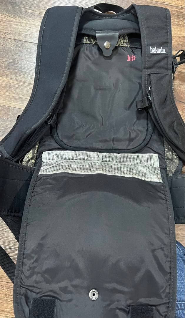 本日特価　bakoda リュック バックパック スノーボード　迷彩　アウトドア