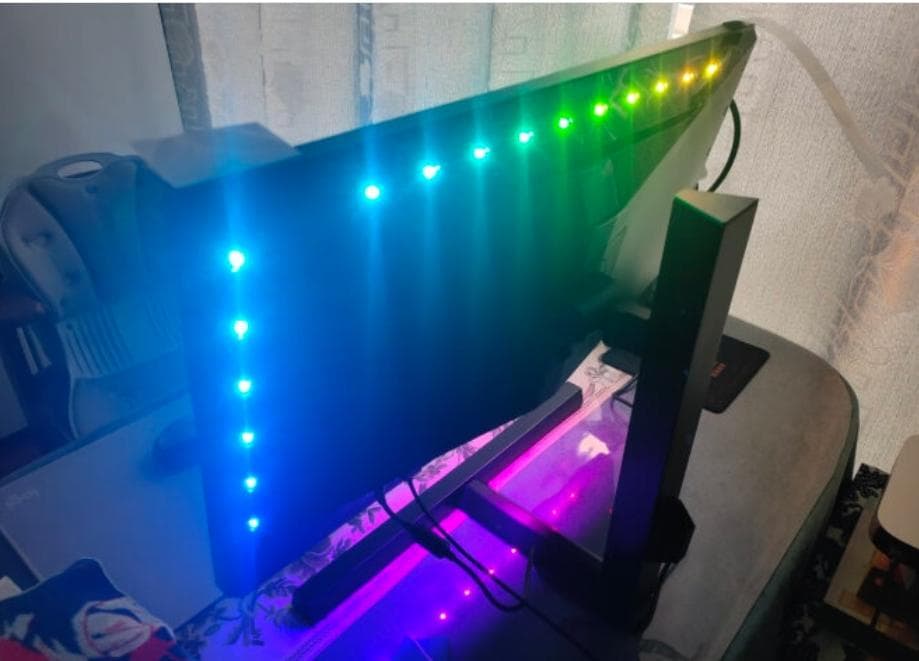 Philips 27インチ 4K NanoIPS 144Hz HDR600