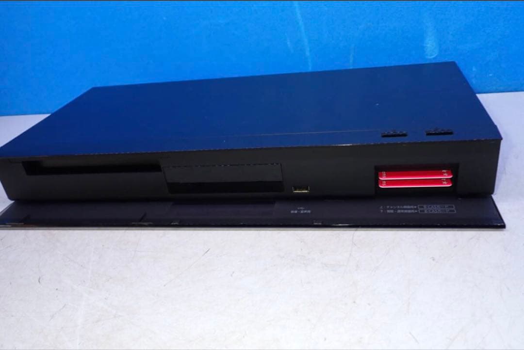 D924#Panasonic ブルーレイDMR-2X302 3TB 2022年製