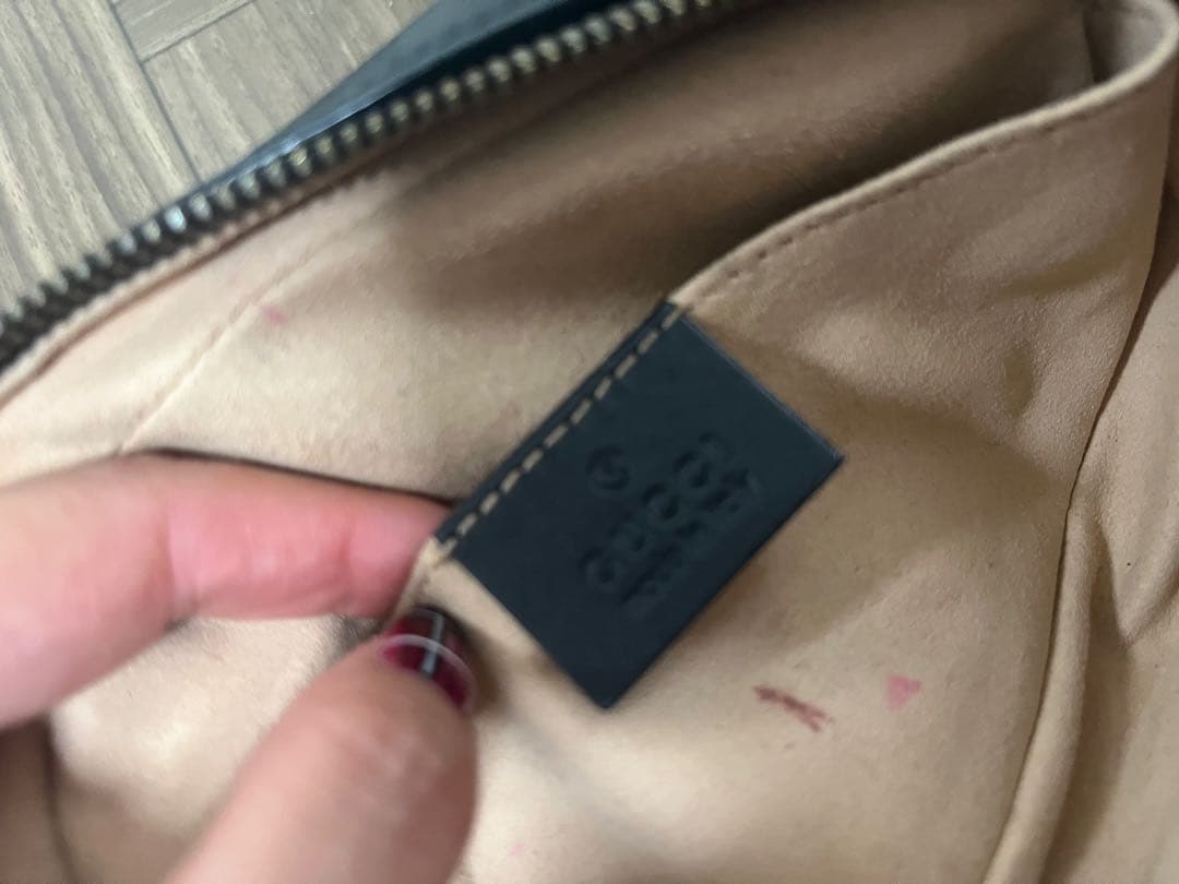 Gucci ブラック ボディバッグ