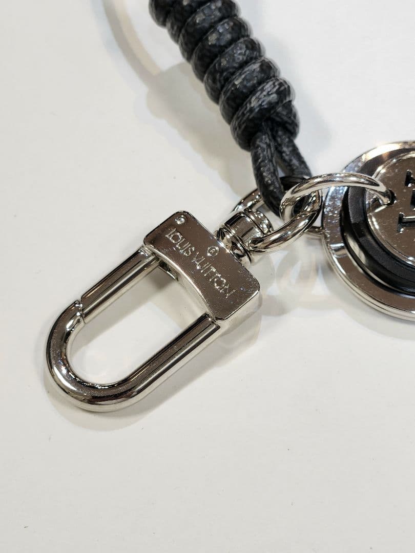ルイヴィトン ダミエグラフィット キーホルダー　レザーロープM67224