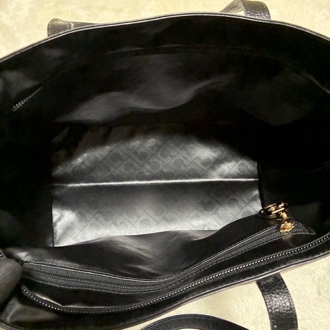 美品✨ゲラルディーニ トートバッグ ソフティ ブラック イタリア製