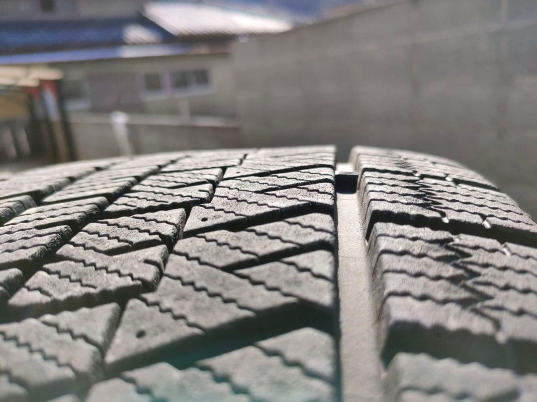 22年製 4本 235/50R18 ブリザックVRX2 スタッドレス