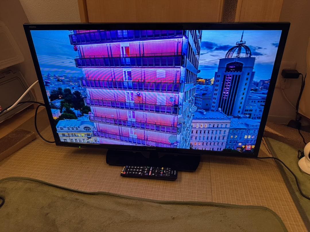 SHARP シャープ　32型　テレビ 2T-C32AE1 2018年製　極美品！