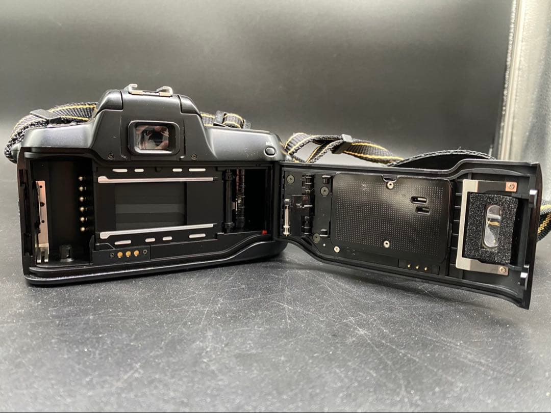 ★Nikon フィルム一眼レフカメラ F50