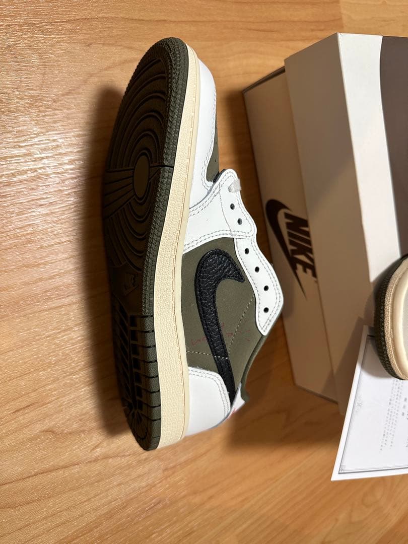 NIKE エアジョーダン1 LOW Travis リバースオリーブ 21.5