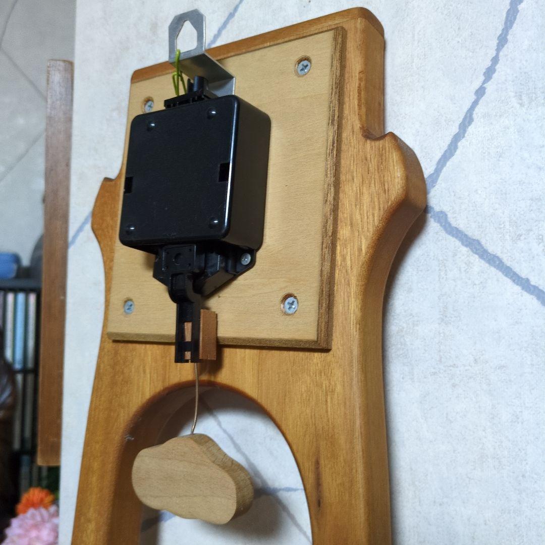 木製の自然テーマ掛時計