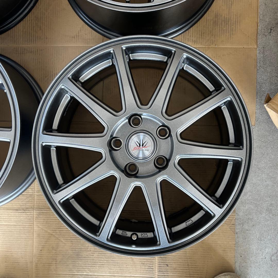 17インチ ガンメタリック 10スポークホイール　ロクサーニ　スポーツ