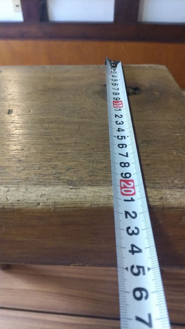 木製スツール　インテリアに