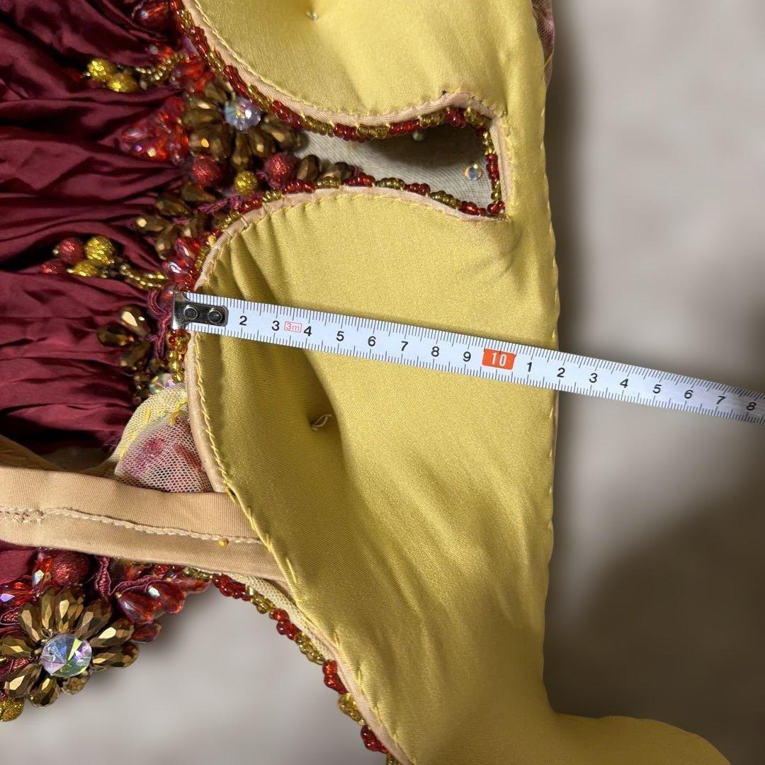 ベリーダンス セットアップ 赤とベージュ