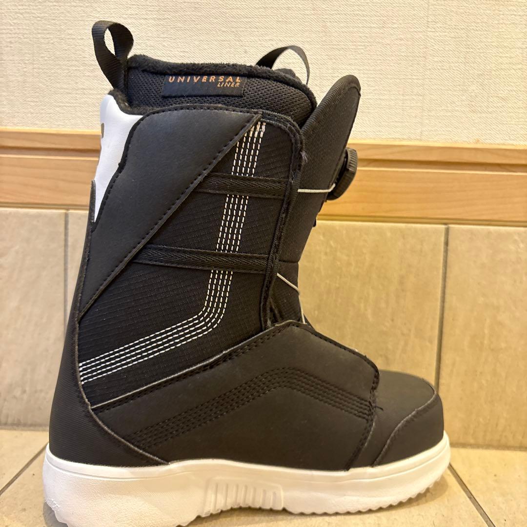 サロモン　スノーボードブーツ　22.5cm (US4インチ)