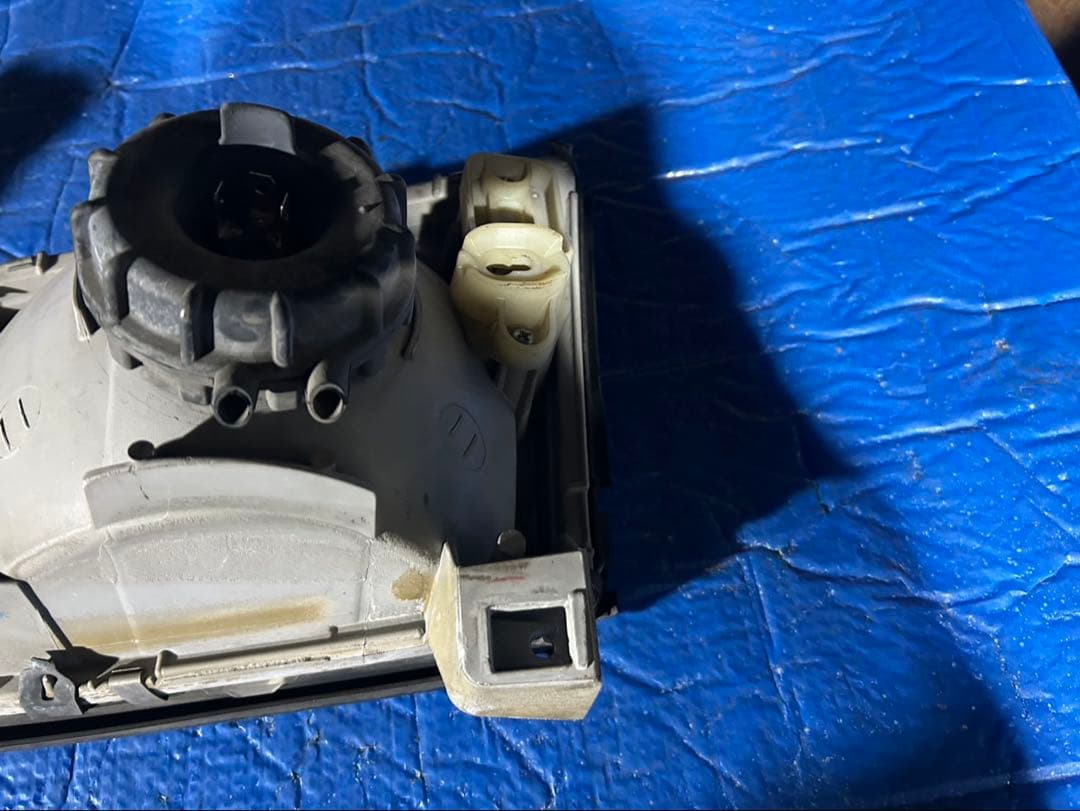 マツダ　ボンゴ　SK82V ヘッドライト左右セット