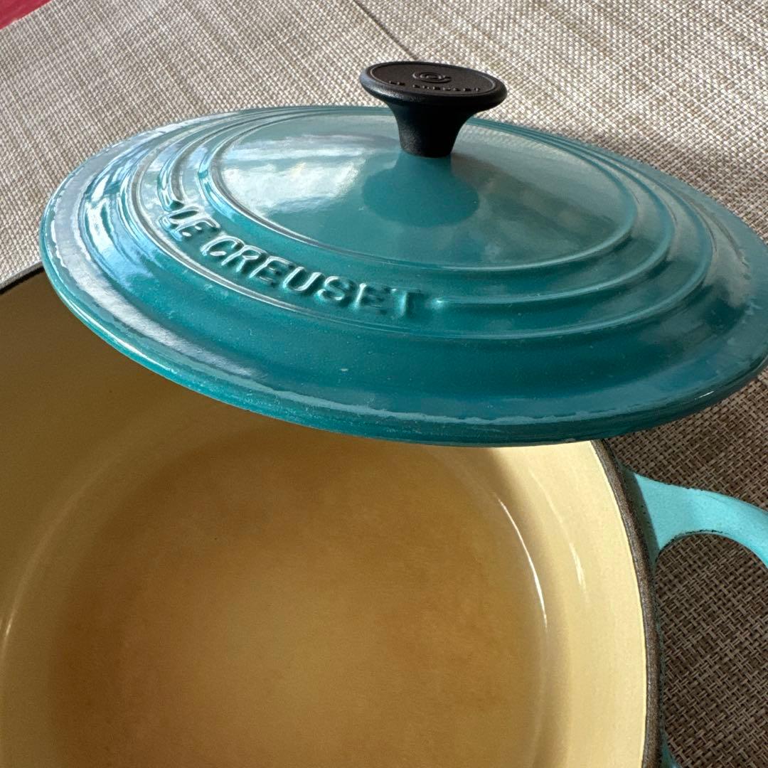 ル・クルーゼ　22㎝　両手鍋　フランス　ターコイズブルー
