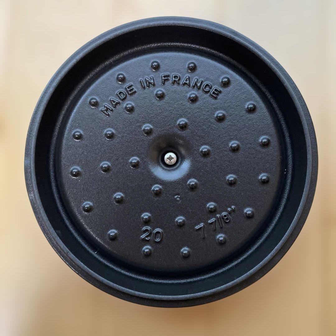 ゆりちゃん 【新品・未使用】staubピコ・ココット　ボルドー（20cm）