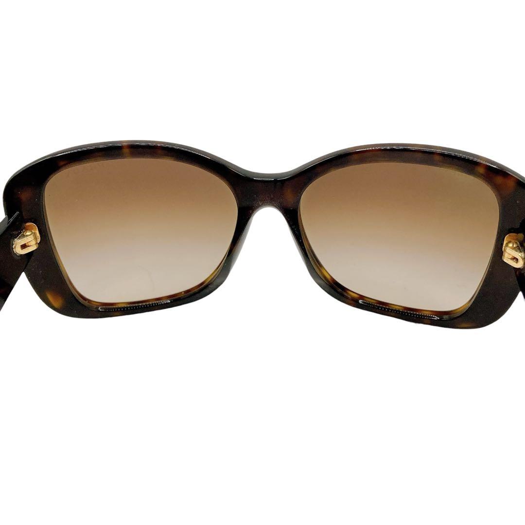 美品✨PRADA プラダ　サングラス　三角ロゴプレート　ベッコウ　ケース付き