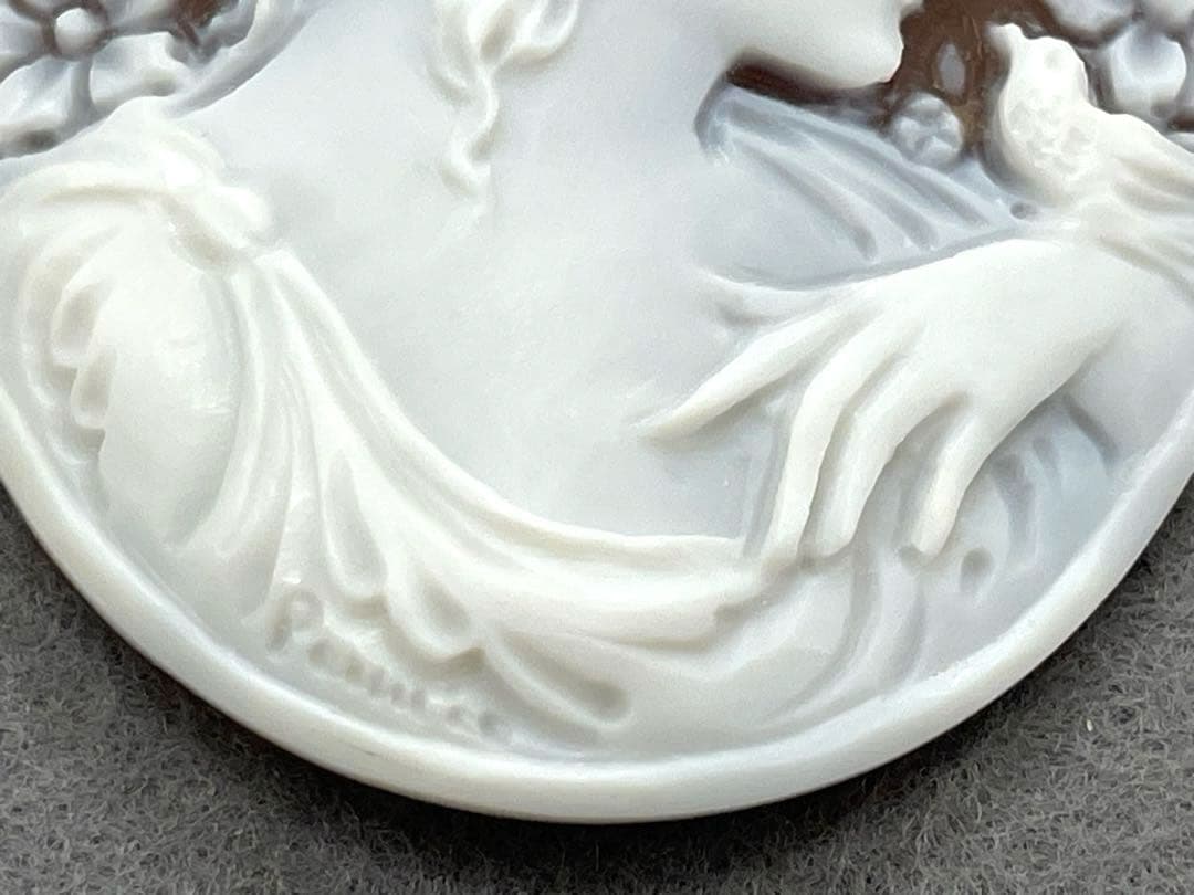 シェル　カメオルース　ラファエレ　ペルニーチェ