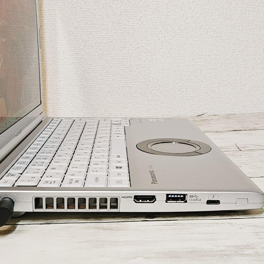 第10世代Core i3 Panasonicレッツノート 小型軽量PC SSD