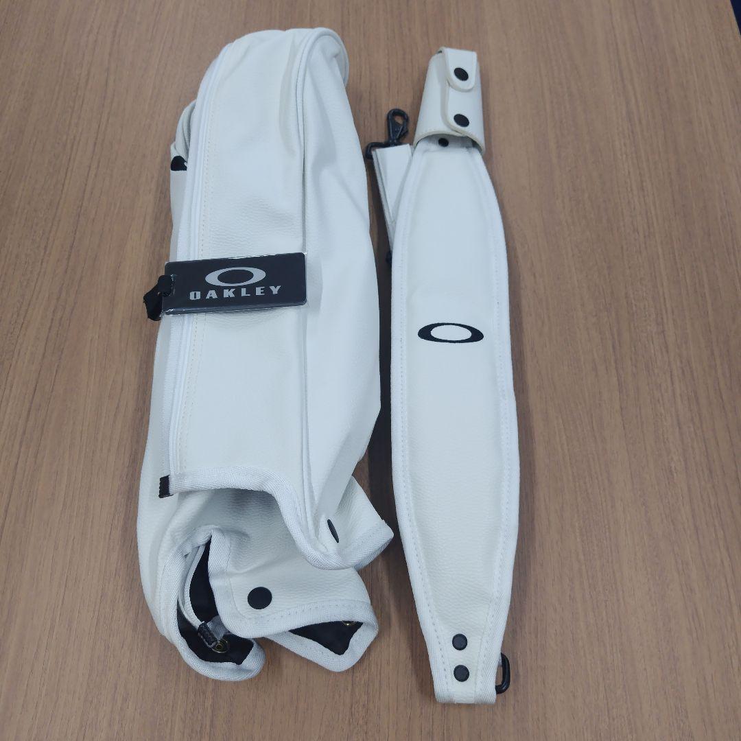 オークリー スタンド キャディバッグ　8型 4分割 　FOS901529