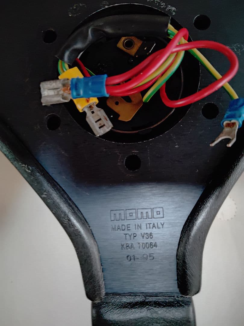 希少　モモ ギブリ3 ステアリング 35cm