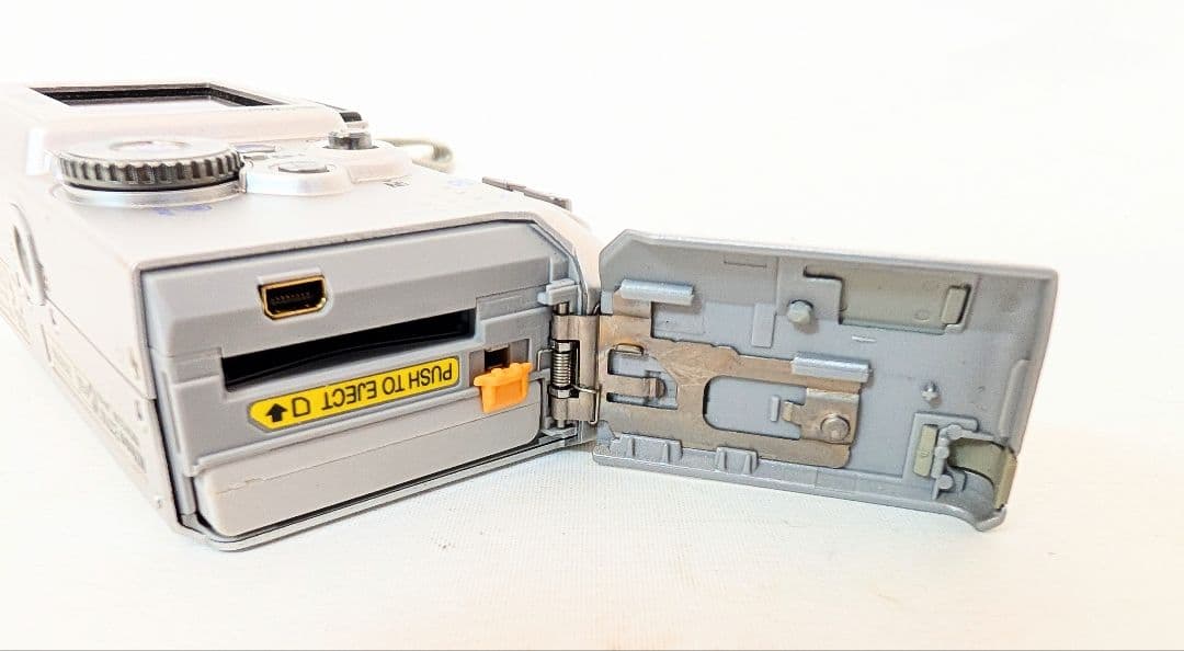 デジタルカメラ NIKON COOLPIX3700 FUJIFILM J250