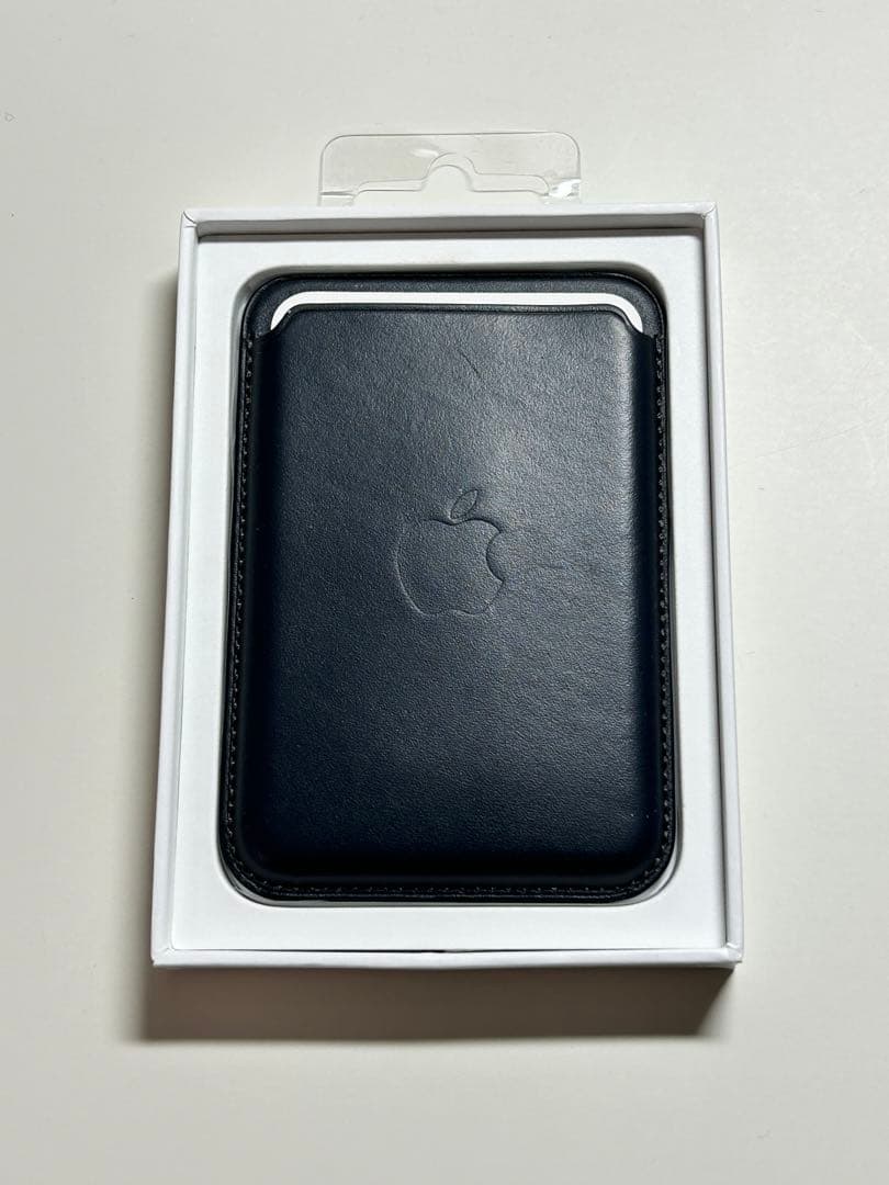 【美品】純正 MagSafe対応 iPhone レザーウォレット・ミッドナイト③