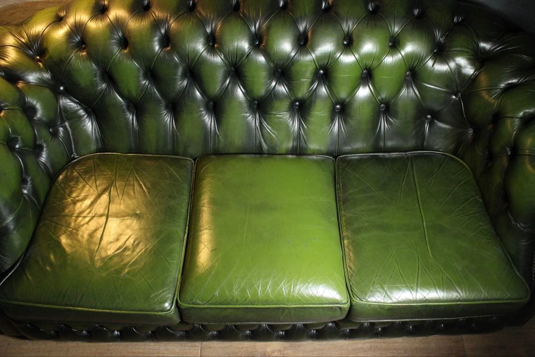 首都圏送無料〜英国チェスターフィールド 伝統キャスター式 総本革 輸入 ソファ