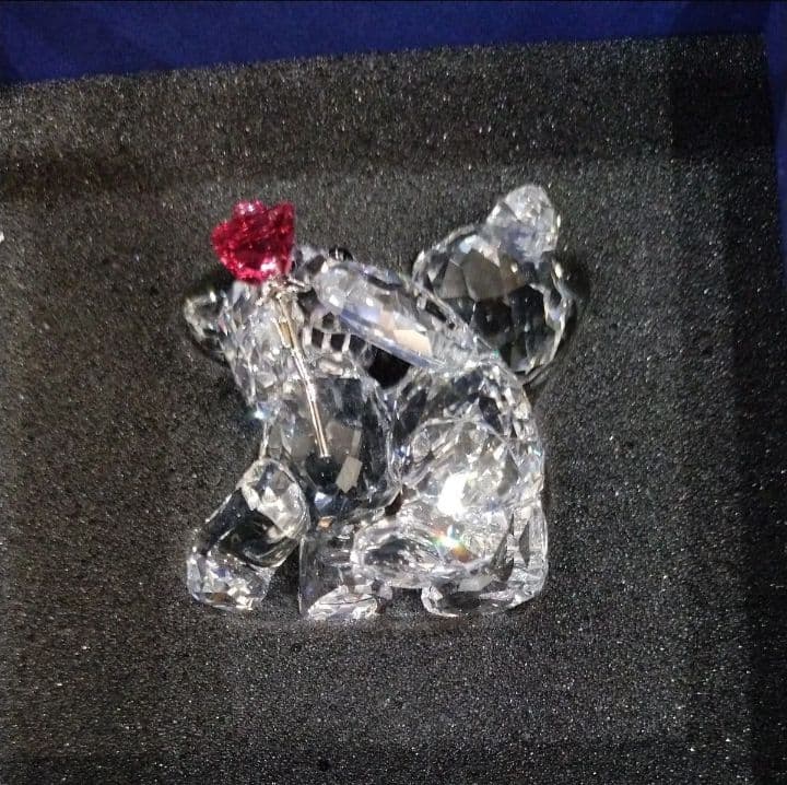 スワロフスキー　クリスベア　バラ