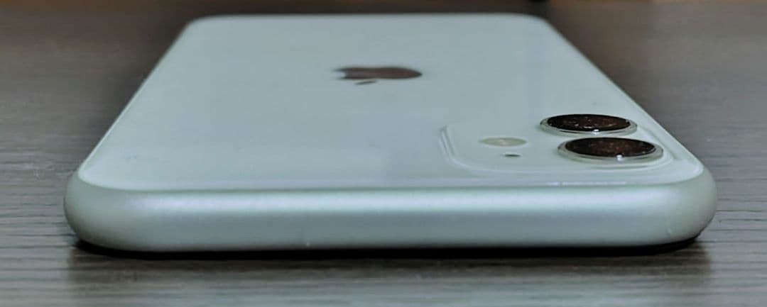 【ジャンク】iPhone11(64GB)ホワイト