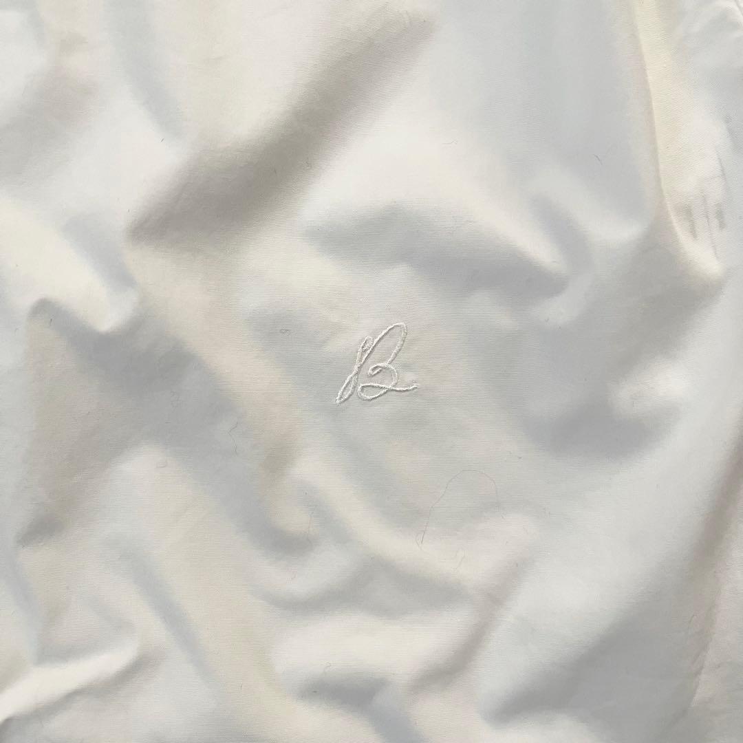 希少02サイズ　マディソンブルー マダムシャツ　B刺繍　ホワイト