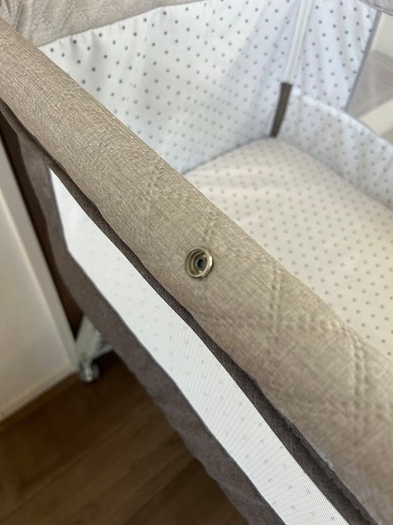 Kino Linpo ベビーベッド　カーキ