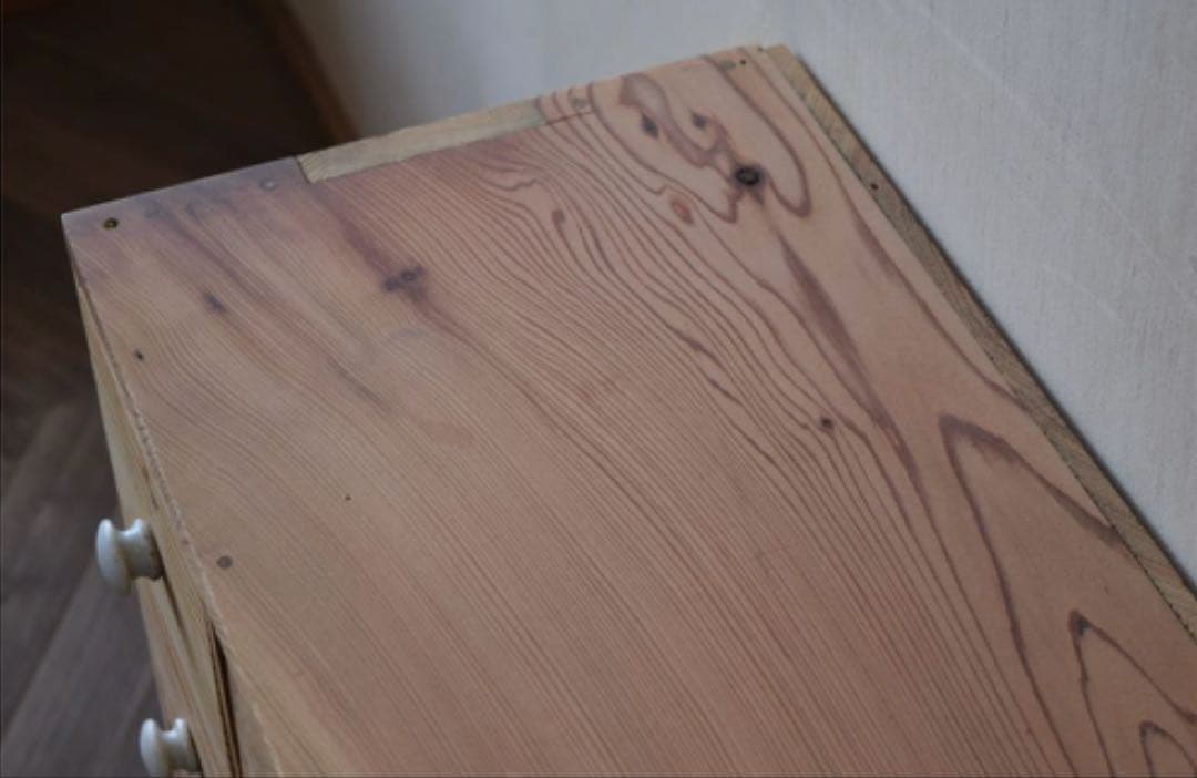 【希少 】白磁摘みの引き出し4 5杯ローボード　杉材