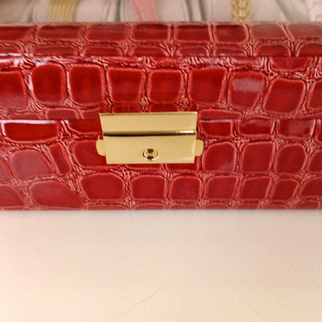 赤色クロコダイル型押の鍵付き時計ケース とレディース腕時計6本まとめ売り