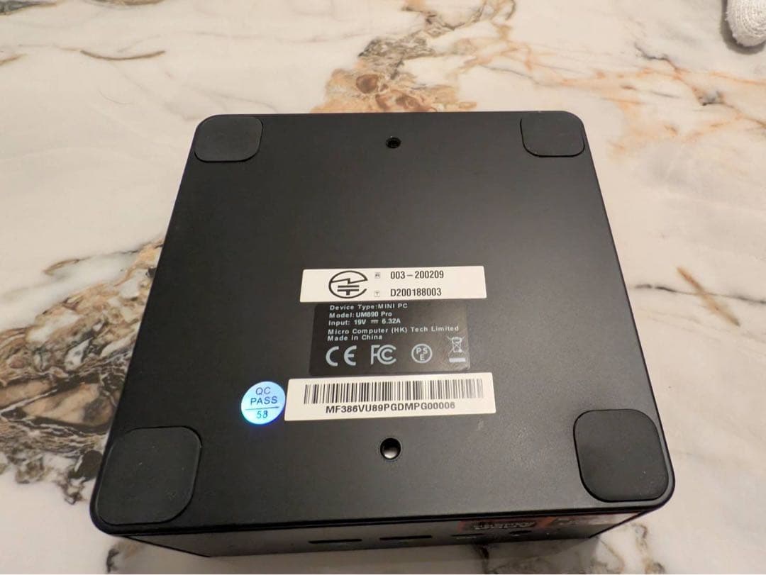 ミニPC MINISFORUM UM890 Pro