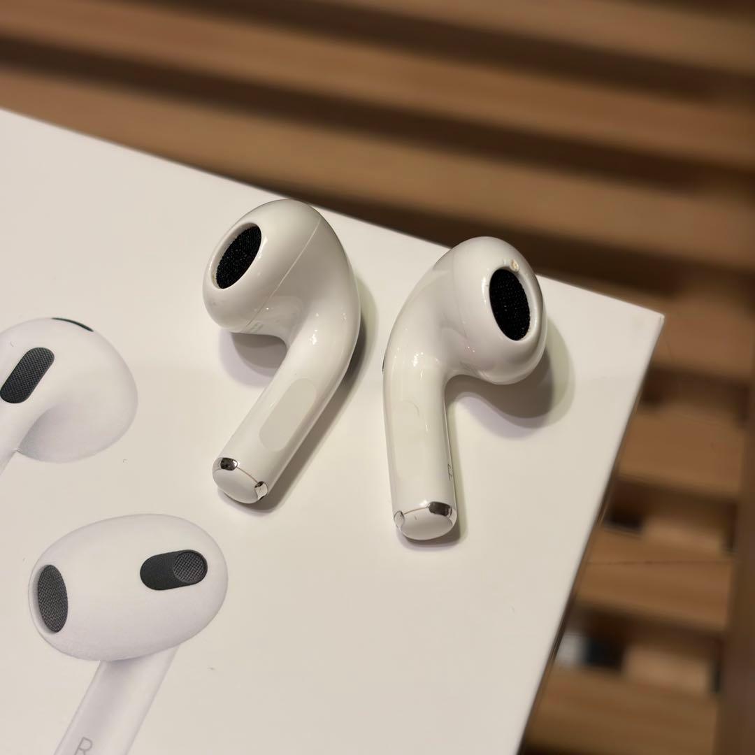【純正品・箱付】AirPods 第3世代 / イヤホン美品