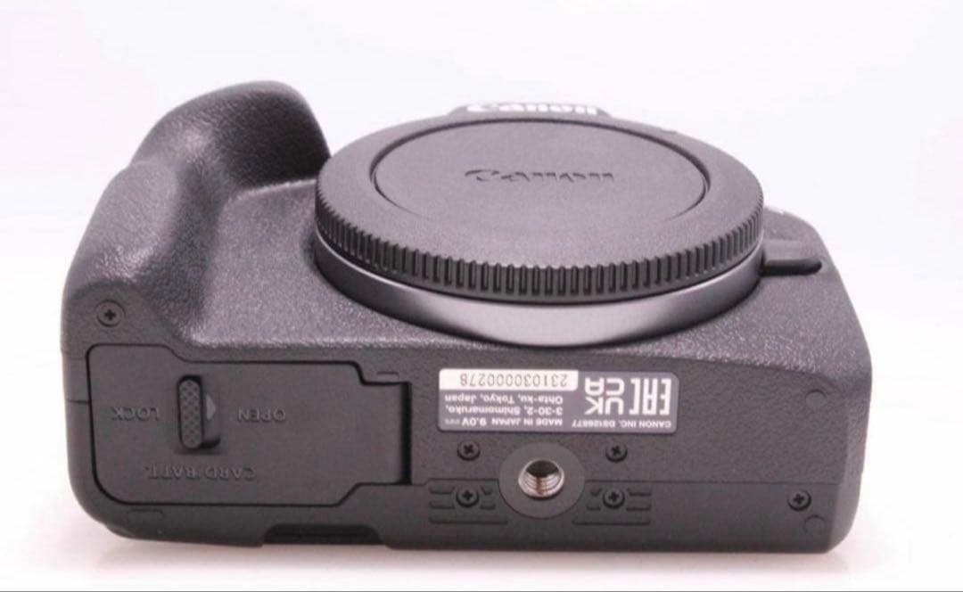 【新品】Canon eos R50 ミラーレス一眼 ボディ