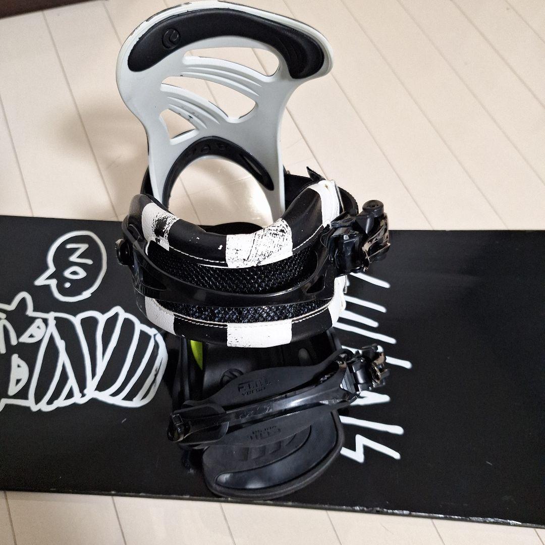 スノーボードセット　バタレオンデザスター１５１cm　フラックスDSビンディング