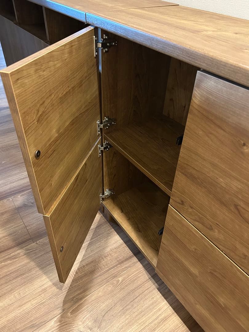 【日本製】キャビネット 幅110cm 木製 扉付き 本棚 収納棚　組立済み