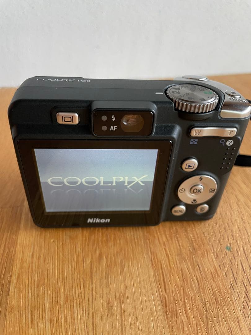 Nikon COOLPIX P50 本体と付属品　匿名配送