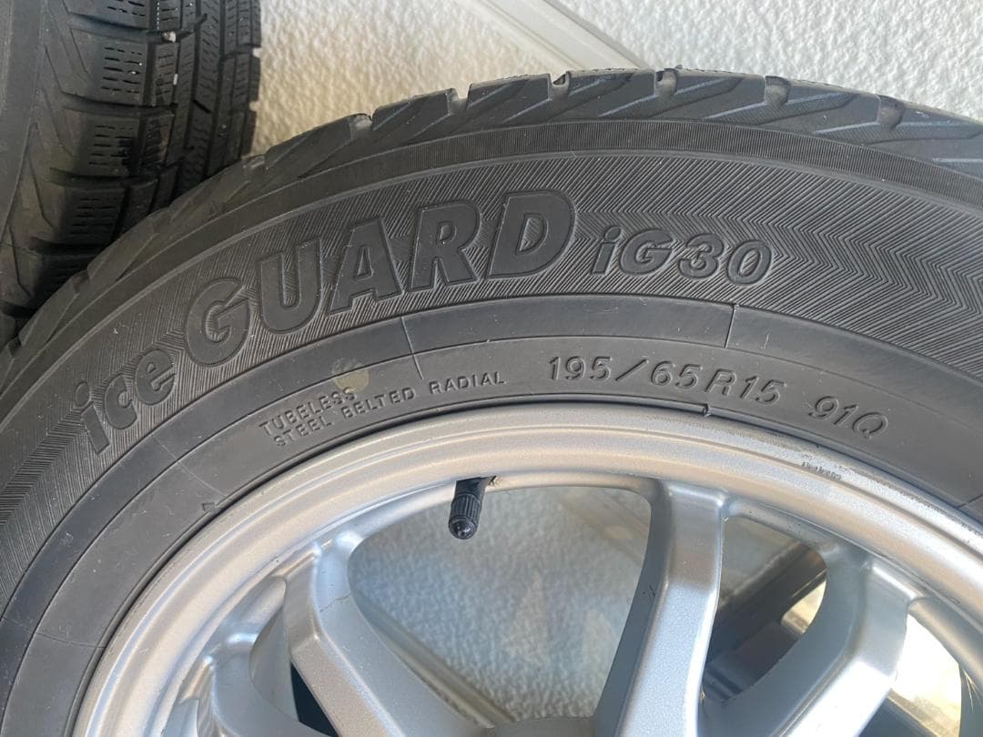 30プリウス純正 15インチ＆195/65R15 ice GUARDスタッドレス