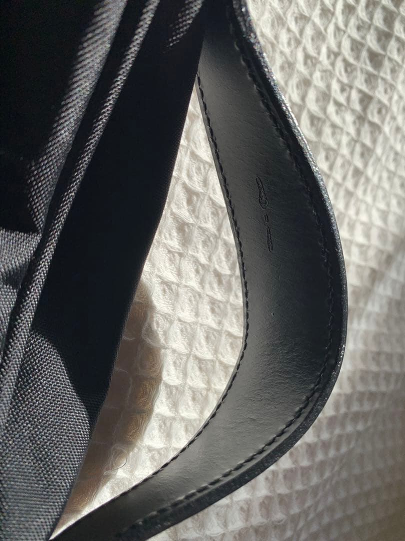 ナイロン製 ブラック ジッパーバッグ