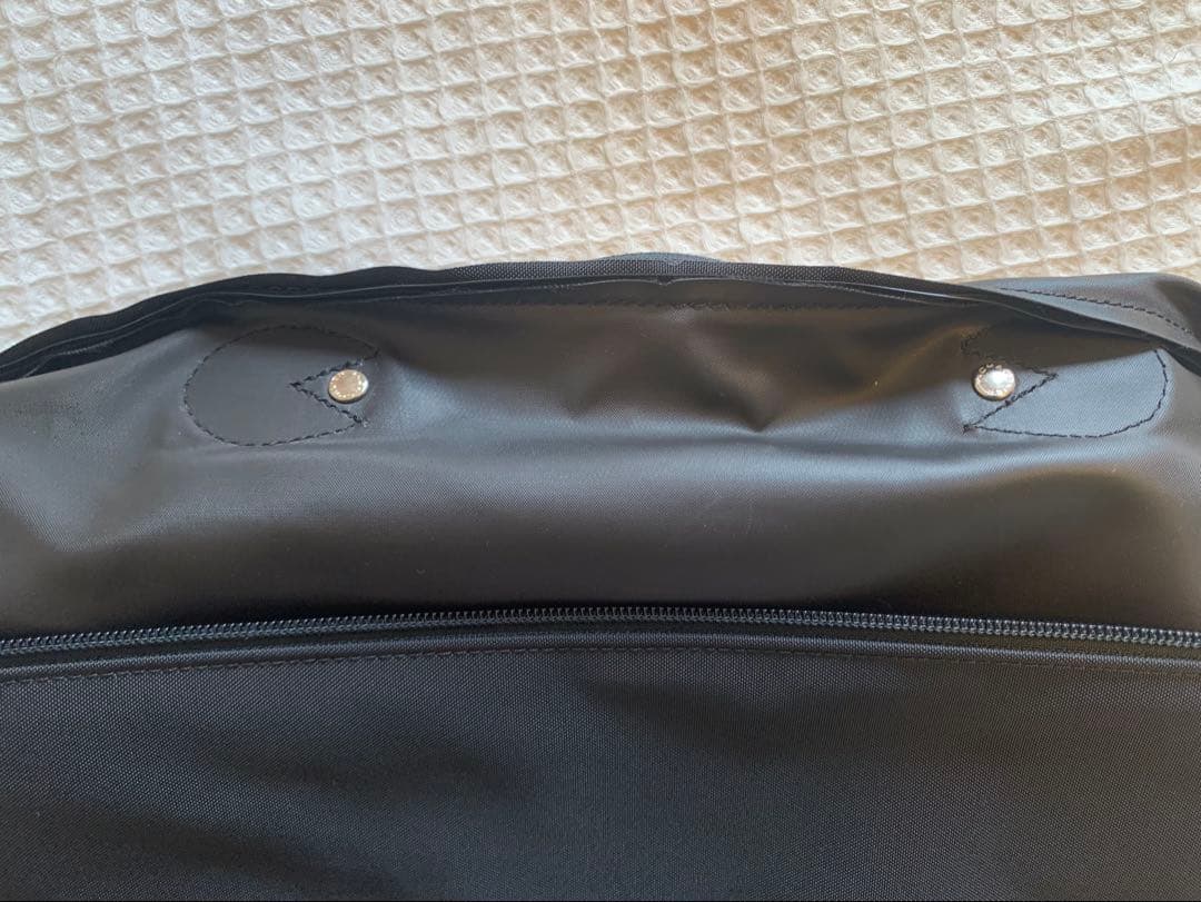 ナイロン製 ブラック ジッパーバッグ