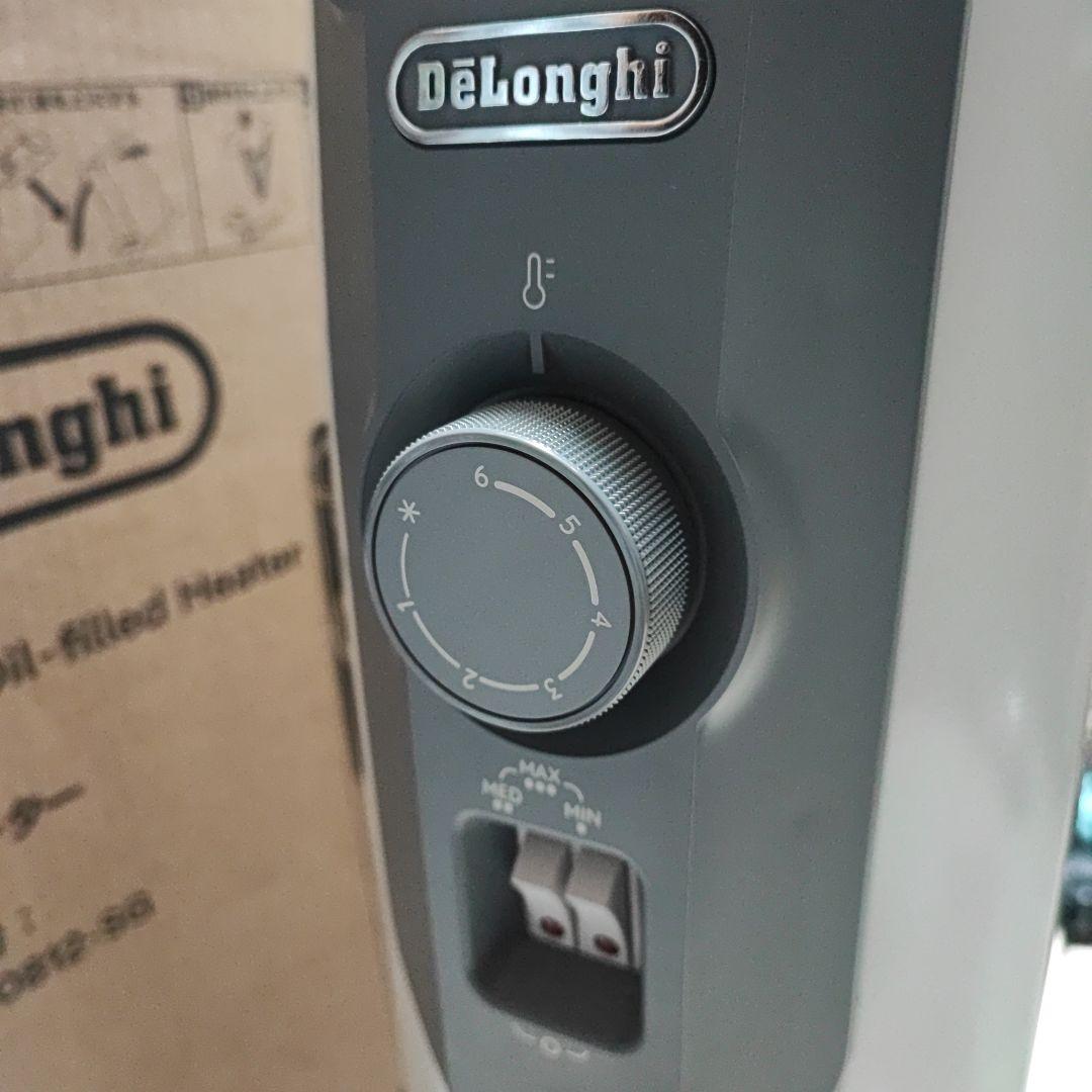[美品] デロンギ オイルヒーター RHJ10F0812-SG
