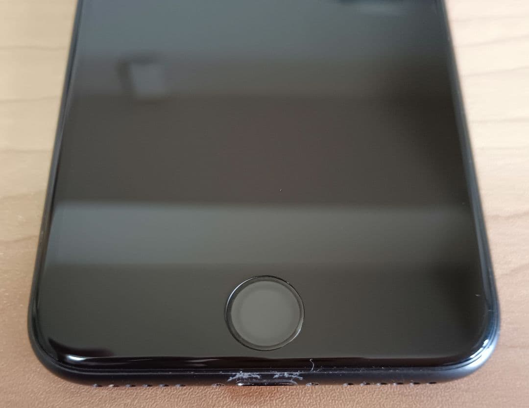 iPhone7 32GBブラック バッテリー最大容量100%SIMフリー