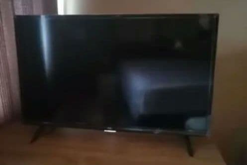 TCL 32D2000A テレビ 32インチ　32型　2022年製