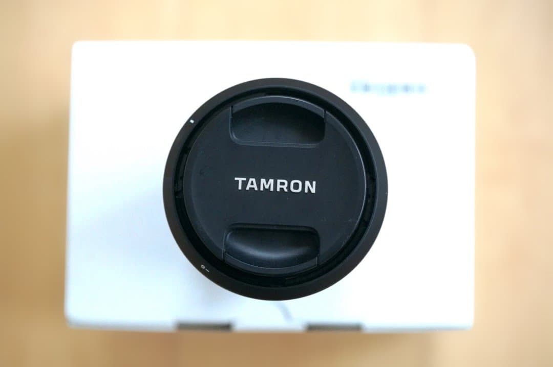 TAMRON 広角レンズ レンズフード付き F/2.8 17-28mm